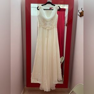 Eden Bridals Wedding Gown sz 10 MAKE AN OFFER!!!!!!!!